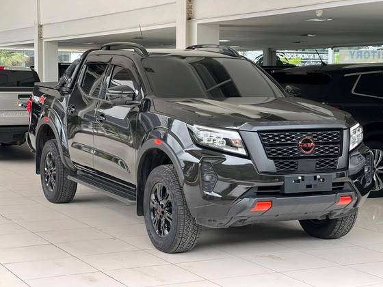 NISSAN FRONTIER 2.3 16V TURBO DIESEL PRO4X CD 4X4 AUTOMÁTICO NISSAN FRONTIER 2.3 16V TURBO DIESEL PRO4X CD 4X4 AUTOMÁTICO